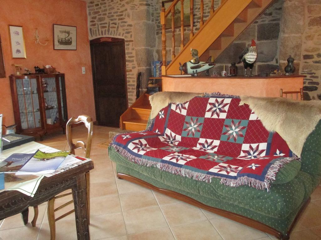 Les Sources Bed & Breakfast Poilley  Ngoại thất bức ảnh