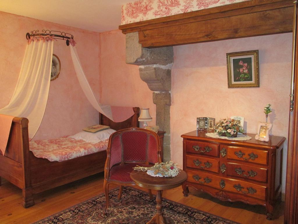 Les Sources Bed & Breakfast Poilley  Ngoại thất bức ảnh